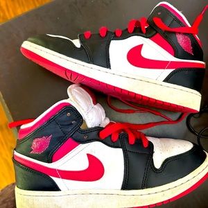 Air Jordan 1. 5.5 Youth